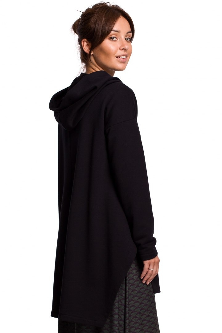 Bluza damska z kapturem i asymetrycznym rozcięciem czarna B179 Bluza damska z kapturem i asymetrycznym rozcięciem czarna B179