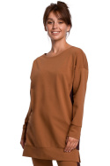 Długa bluza damska z lampasami i rozcięciami po bokach karmelowa B172