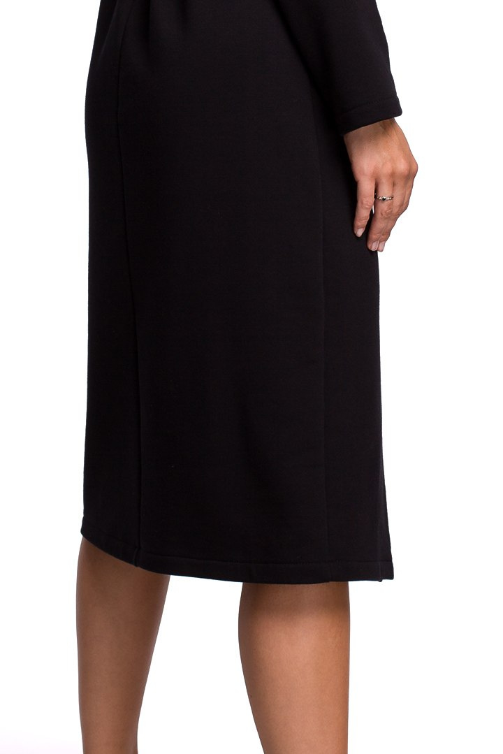 Elegancka sukienka midi z paskiem asymetryczny dekolt czarna B178 Elegancka sukienka midi z paskiem asymetryczny dekolt czarna B178