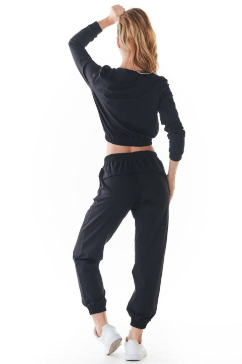 Bluza damska krótka dzianinowa ze ściągaczem bawełniana czarna M235 Bluza damska krótka dzianinowa ze ściągaczem bawełniana czarna M235
