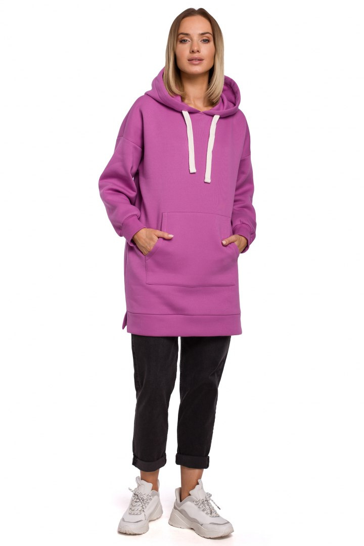Długa bluza damska oversize z kapturem i kieszenią lawendowa me534 Długa bluza damska oversize z kapturem i kieszenią lawendowa me534