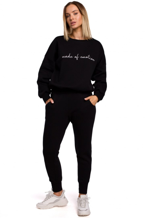 Bluza damska dresowa oversize z haftem na przodzie czarna me536 Bluza damska dresowa oversize z haftem na przodzie czarna me536