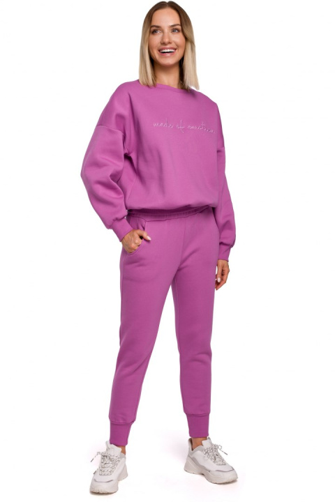 Bluza damska dresowa oversize z haftem na przodzie lawendowa me536 Bluza damska dresowa oversize z haftem na przodzie lawendowa me536