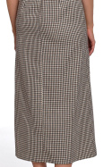 Sukienka midi w kratkę dopasowana z rozcięciem z przodu brązowa K071