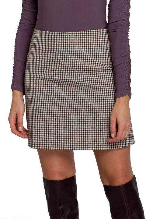 Spódnica mini dopasowana o prostym kroju w kratę brązowa K075 Spódnica mini dopasowana o prostym kroju w kratę brązowa K075