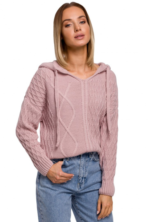 Sweter damski z kapturem i warkoczowym splotem różowy me540 Sweter damski z kapturem i warkoczowym splotem różowy me540