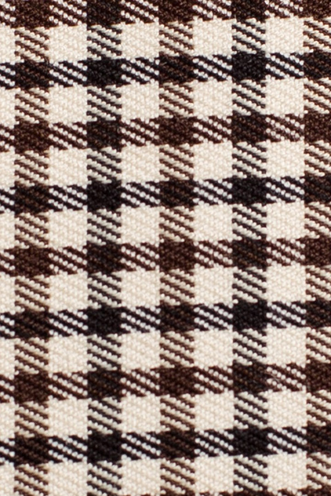 Elegancki żakiet damski w kratkę zapinany na guzik brązowy K074 Elegancki żakiet damski w kratkę zapinany na guzik brązowy K074