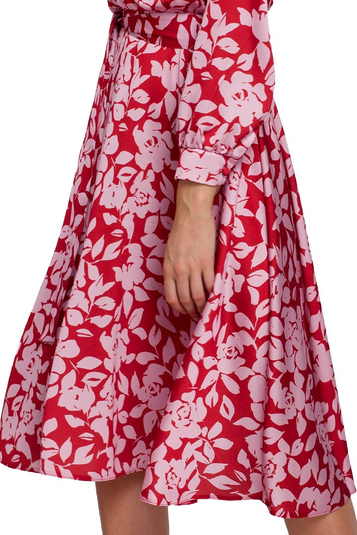 Sukienka rozkloszowana midi w kwiaty rozcięcie na plecach m1 K084 Sukienka rozkloszowana midi w kwiaty rozcięcie na plecach m1 K084