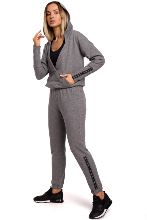 Bluza damska dresowa z kopertowym dekoltem i kapturem szara me552 Bluza damska dresowa z kopertowym dekoltem i kapturem szara me552
