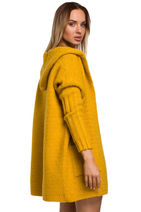 Kardigan damski oversize z kapturem i kieszeniami miodowy me556 Kardigan damski oversize z kapturem i kieszeniami miodowy me556