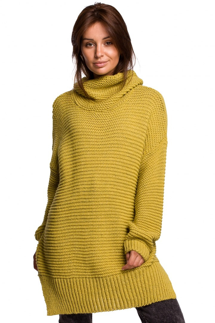 Sweter damski gruby oversize z golfem i ściągaczem limonkowy BK047 Sweter damski gruby oversize z golfem i ściągaczem limonkowy BK047