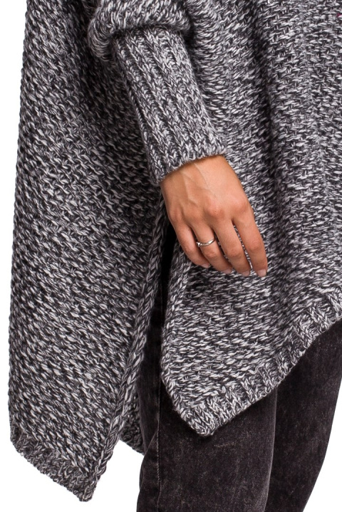 Sweter damski ponczo peleryna oversize z golfem antracytowy BK049 Sweter damski ponczo peleryna oversize z golfem antracytowy BK049