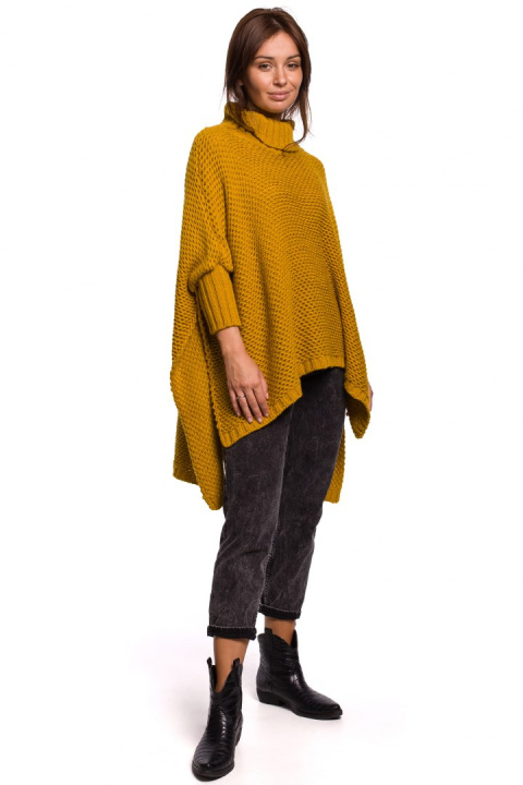 Sweter damski ponczo peleryna oversize z golfem miodowy BK049 Sweter damski ponczo peleryna oversize z golfem miodowy BK049