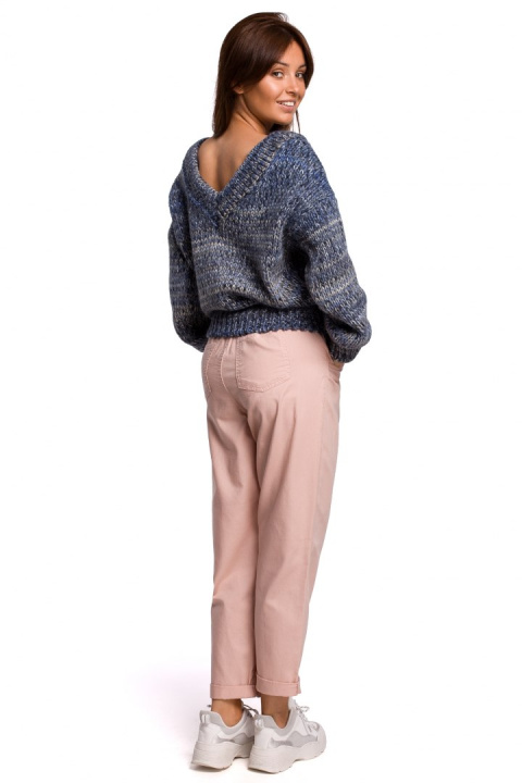 Sweter damski oversize gruby z dekoltem V kolorowy niebieski BK048 Sweter damski oversize gruby z dekoltem V kolorowy niebieski BK048