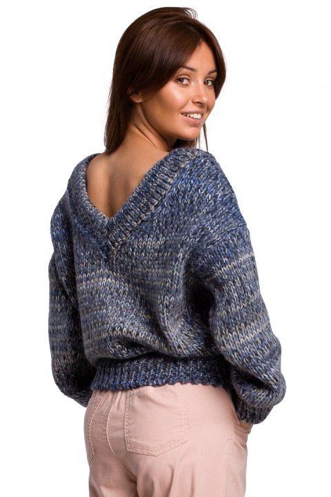 Sweter damski oversize gruby z dekoltem V kolorowy niebieski BK048 Sweter damski oversize gruby z dekoltem V kolorowy niebieski BK048
