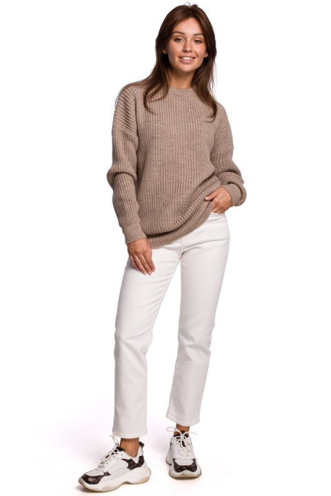 Sweter damski gruby z kimonowymi rękawami i ściągaczem cappuccino BK052 Sweter damski gruby z kimonowymi rękawami i ściągaczem cappuccino BK052