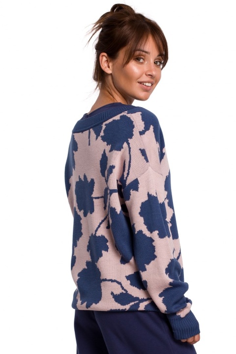 Sweter damski oversize z kimonowymi rękawami i dekoltem V m2 BK056 Sweter damski oversize z kimonowymi rękawami i dekoltem V m2 BK056
