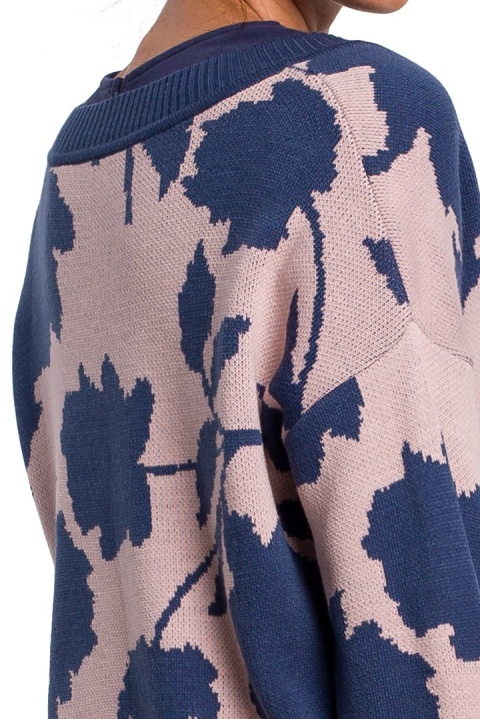 Sweter damski oversize z kimonowymi rękawami i dekoltem V m2 BK056 Sweter damski oversize z kimonowymi rękawami i dekoltem V m2 BK056