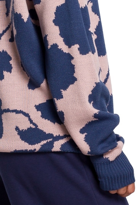 Sweter damski oversize z kimonowymi rękawami i dekoltem V m2 BK056 Sweter damski oversize z kimonowymi rękawami i dekoltem V m2 BK056