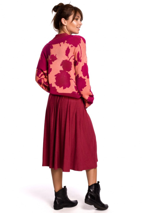 Sweter damski oversize z kimonowymi rękawami i dekoltem V m4 BK056 Sweter damski oversize z kimonowymi rękawami i dekoltem V m4 BK056