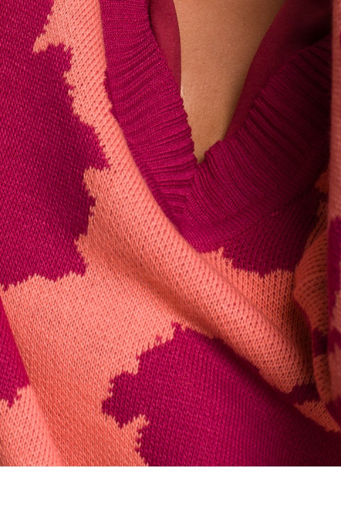 Sweter damski oversize z kimonowymi rękawami i dekoltem V m4 BK056 Sweter damski oversize z kimonowymi rękawami i dekoltem V m4 BK056