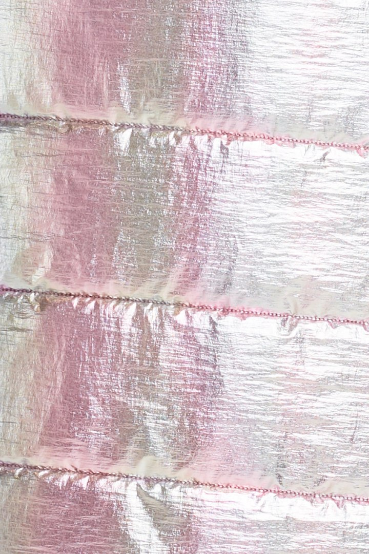 Długa kamizelka damska holograficzna z kapturem zapinana różowa A386