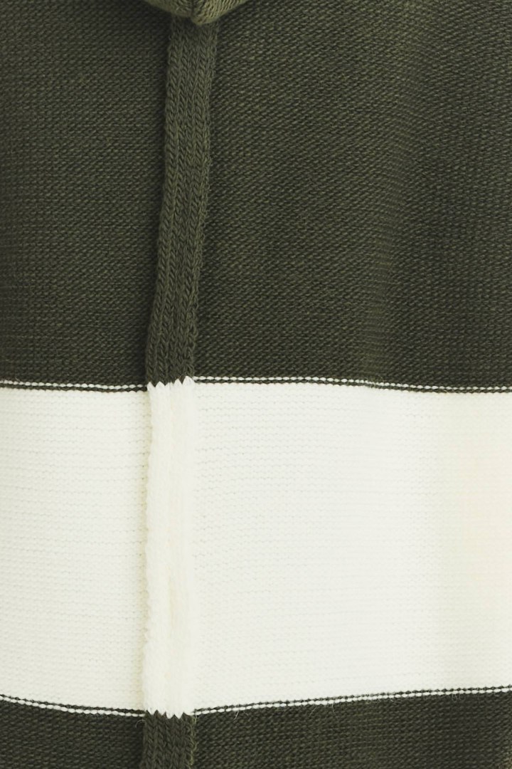 Długi kardigan damski oversize bez zapięcia z kapturem khaki A392 Długi kardigan damski oversize bez zapięcia z kapturem khaki A392