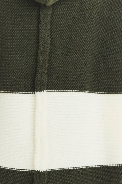Długi kardigan damski oversize bez zapięcia z kapturem khaki A392 Długi kardigan damski oversize bez zapięcia z kapturem khaki A392