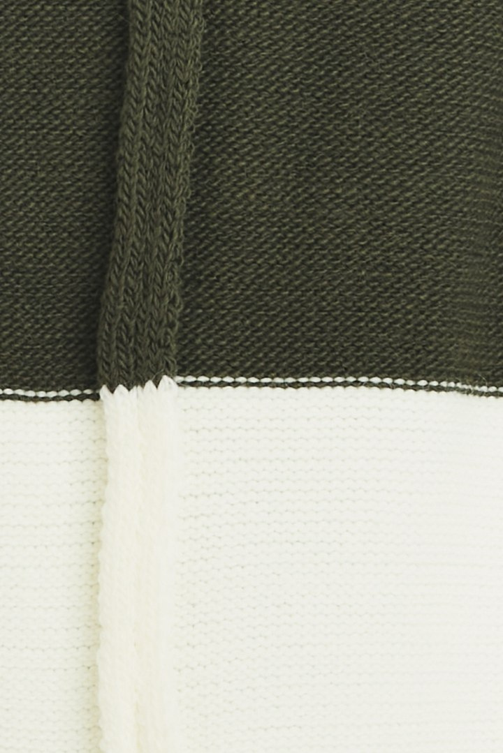 Długi kardigan damski oversize bez zapięcia z kapturem khaki A392 Długi kardigan damski oversize bez zapięcia z kapturem khaki A392
