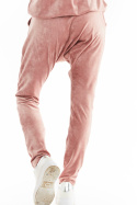 Spodnie damskie welurowe z obniżonym krokiem proste różowe A377