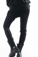 Spodnie damskie welurowe z obniżonym krokiem proste czarne A377