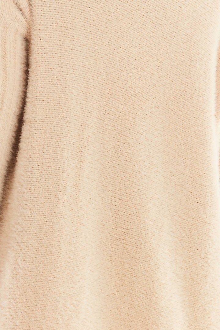 Sukienka swetrowa mini oversize z długim rękawem beżowa A397 Sukienka swetrowa mini oversize z długim rękawem beżowa A397