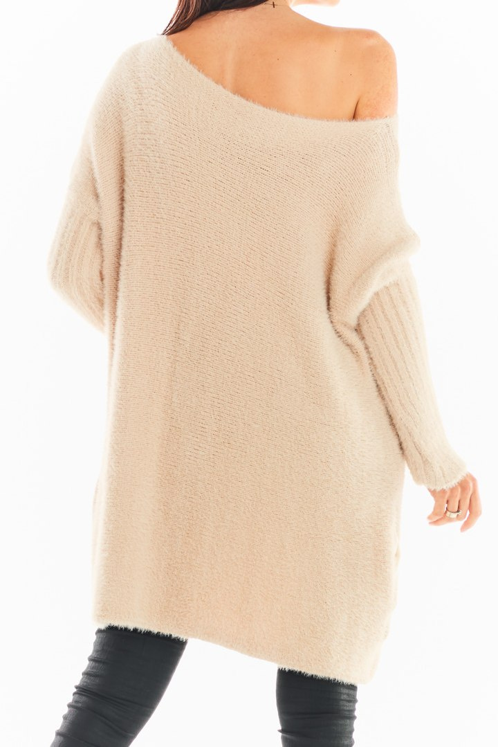 Sukienka swetrowa mini oversize z długim rękawem beżowa A397 Sukienka swetrowa mini oversize z długim rękawem beżowa A397