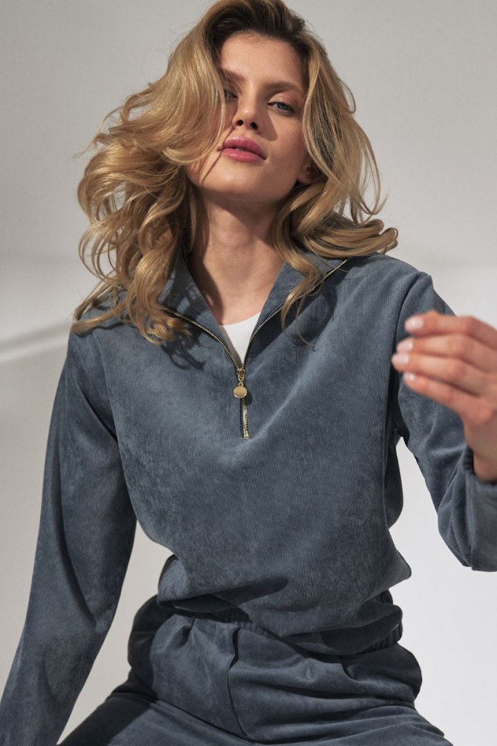 Bluza damska sztruksowa z gumką rozpinana ze stójką niebieska M741 Bluza damska sztruksowa z gumką rozpinana ze stójką niebieska M741