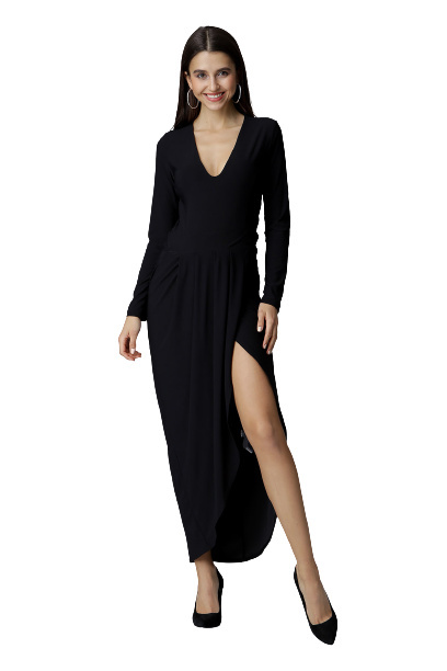 Elegancka sukienka maxi z długim rękawem i dekoltem V czarna M636 Elegancka sukienka maxi z długim rękawem i dekoltem V czarna M636
