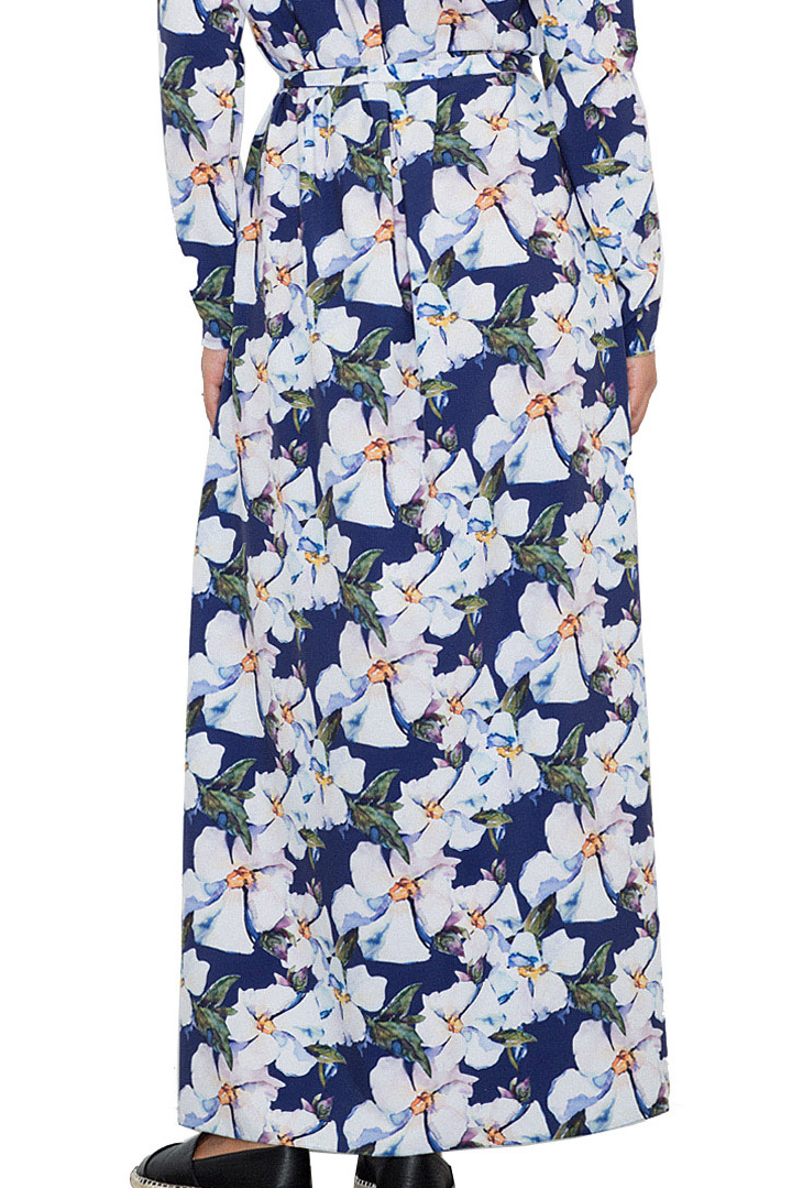 Letnia sukienka maxi w kwiaty z rozcięciami i wiązaniem wzór 71 M567 Letnia sukienka maxi w kwiaty z rozcięciami i wiązaniem wzór 71 M567