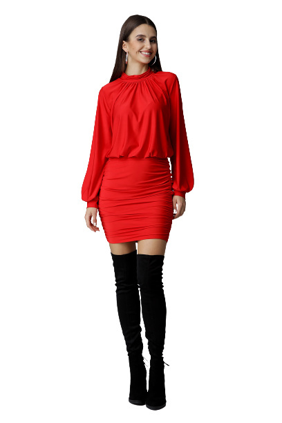 Sukienka mini z długim rękawem zapinana z tyłu na zamek czerwona M635
