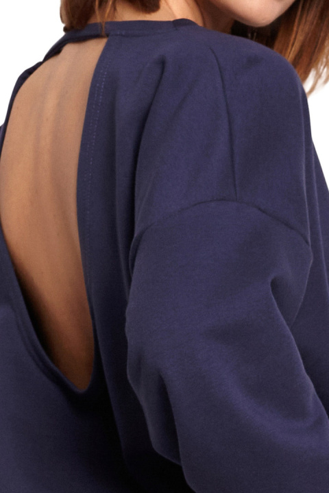 Bluza damska oversize z głębokim dekoltem na plecach niebieska B185 Bluza damska oversize z głębokim dekoltem na plecach niebieska B185
