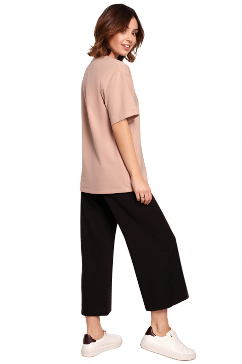 Bawełniana koszulka damska t-shirt z kwiatkiem mocca B187 Bawełniana koszulka damska t-shirt z kwiatkiem mocca B187
