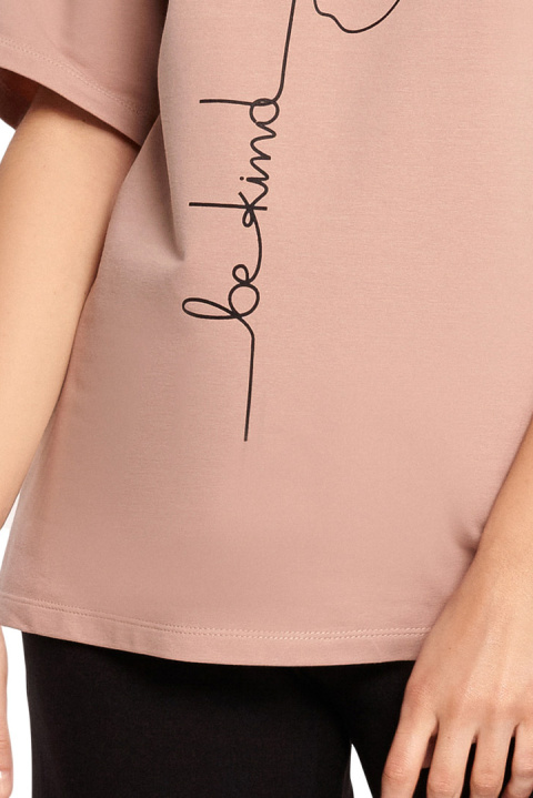 Bawełniana koszulka damska t-shirt z kwiatkiem mocca B187 Bawełniana koszulka damska t-shirt z kwiatkiem mocca B187