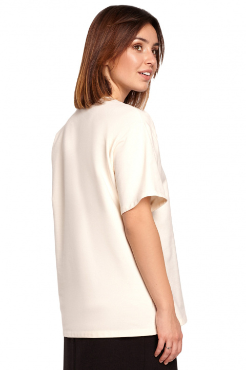Bawełniana koszulka damska t-shirt z kwiatkiem śmietankowa B187 Bawełniana koszulka damska t-shirt z kwiatkiem śmietankowa B187