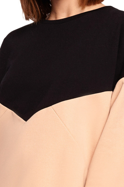 Bluza damska dwukolorowa bawełniana z plisą i mankietami czarna B196 Bluza damska dwukolorowa bawełniana z plisą i mankietami czarna B196