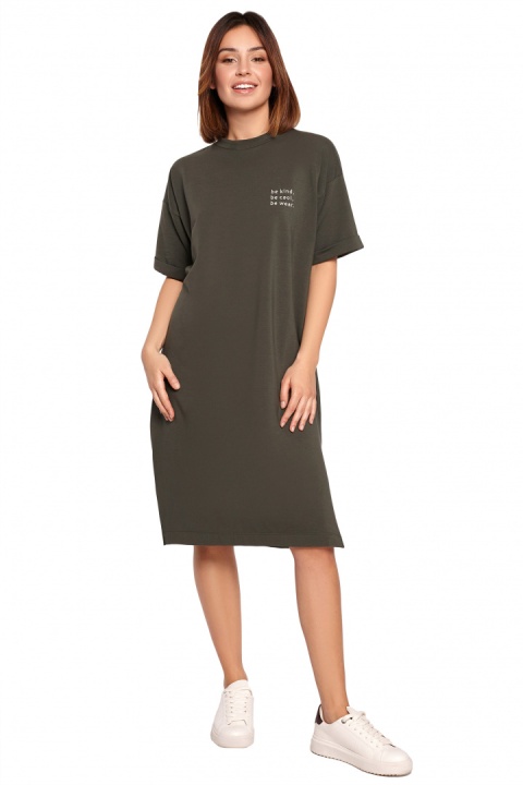 Luźna sukienka t-shirtowa midi z krótkim rękawem zielona B194