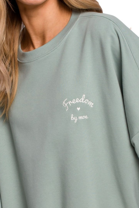 Bluza damska oversize ze ściągaczem i haftem dzianina miętowa me587 Bluza damska oversize ze ściągaczem i haftem dzianina miętowa me587