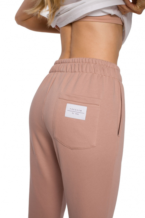 Spodnie damskie dresowe joggery z gumką w pasie mocca me585 Spodnie damskie dresowe joggery z gumką w pasie mocca me585