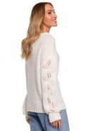 Krótki sweter damski ażurowy z długim luźnym rękawem ecru me600