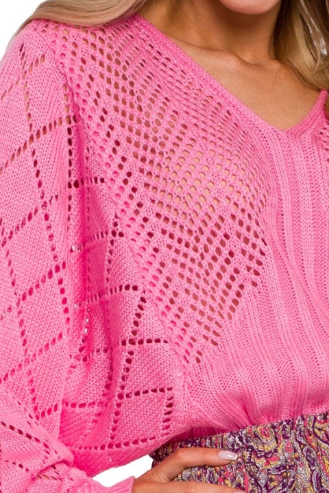 Sweter damski ażurowy z dekoltem V rękawy nietoperz różowy me595 Sweter damski ażurowy z dekoltem V rękawy nietoperz różowy me595