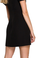 Gładka sukienka mini z krótkim rękawem z bufkami czarna K095