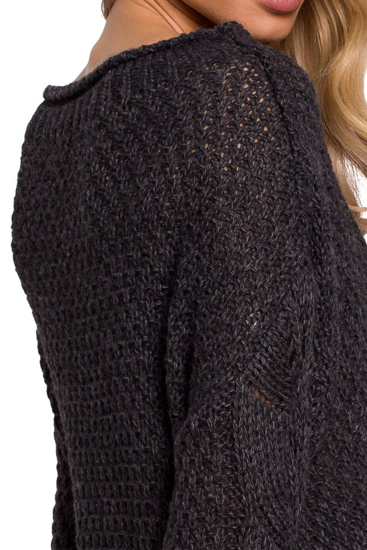 Krótki sweter damski ażurowy z długim luźnym rękawem grafitowy me600 Krótki sweter damski ażurowy z długim luźnym rękawem grafitowy me600