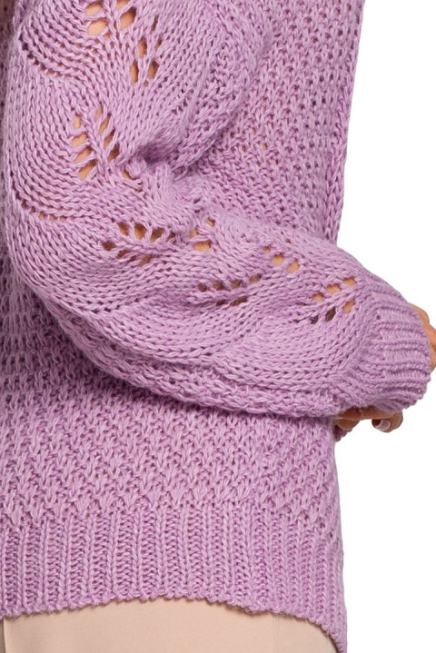 Krótki sweter damski ażurowy z długim luźnym rękawem liliowy me600 Krótki sweter damski ażurowy z długim luźnym rękawem liliowy me600